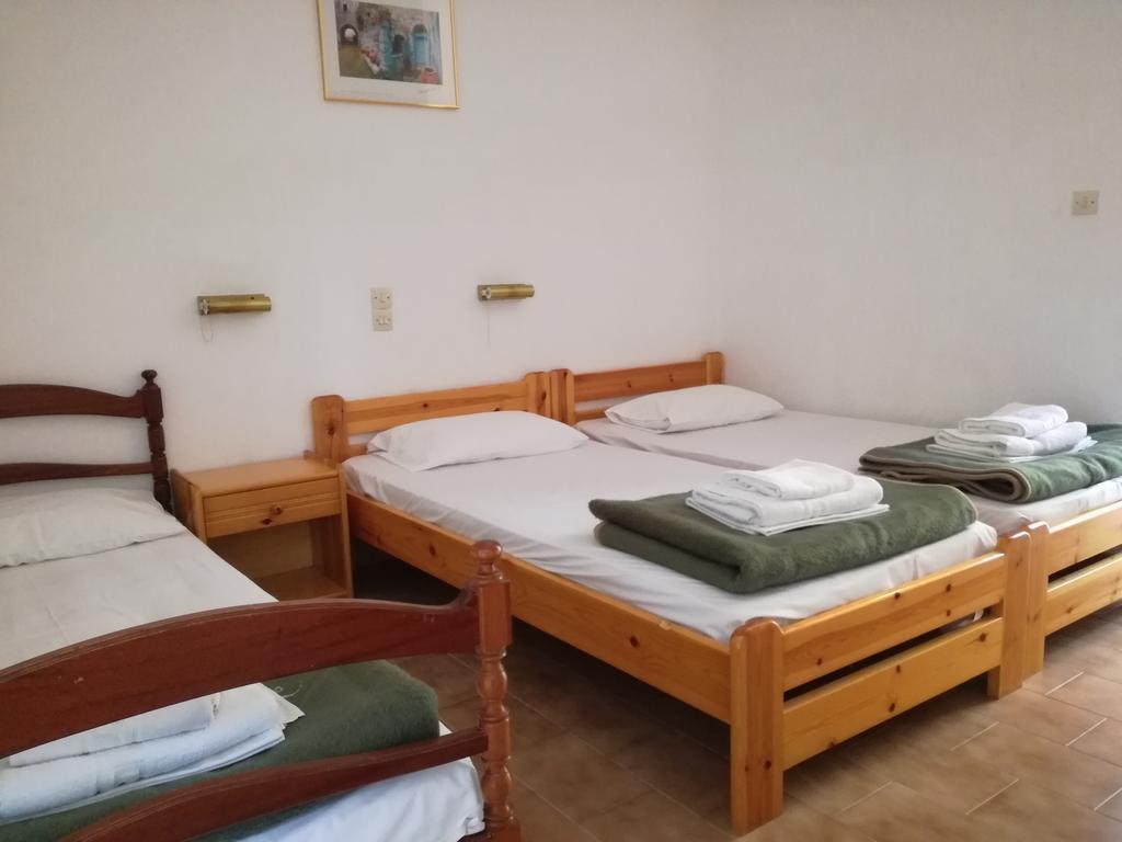 Pericles Studios Agia Marina  Eksteriør billede